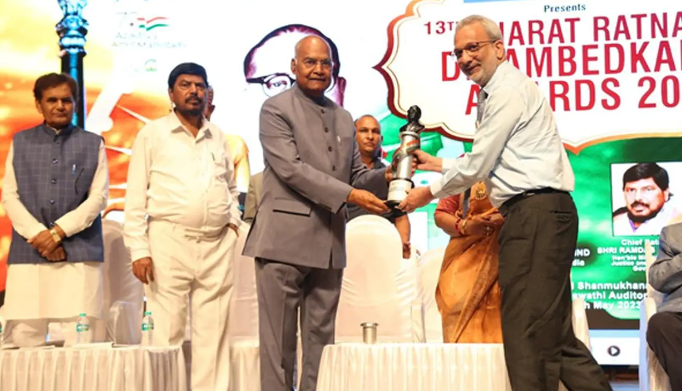 Dr. Bipin Sule Honored by 14th President Ramnath Kovind for Promoting National Education Policy