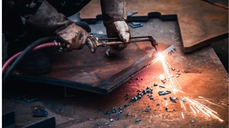 “Advantages of Metal Forming and Fabrication for the Defence Industry: Forging Strength in Security”