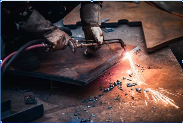 “Advantages of Metal Forming and Fabrication for the Defence Industry: Forging Strength in Security”