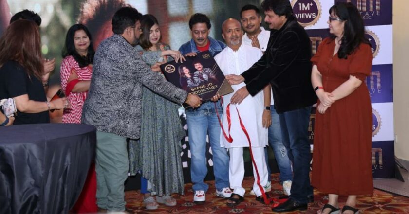 As The Song Sapne Jo Dekhe They Crossed 1 Million Mark, The Grand Success Party Was Held In Mumbai