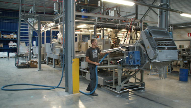 Efficiency by Design: The Integration of Compressors and Vacuums in Industrial Equipment