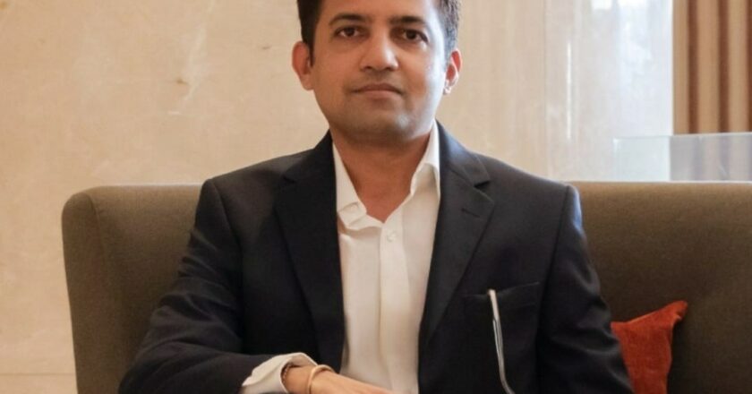 Bridging Cultures: Mr. Mohan Babu’s Vision for Global Brands Integrating with Local Languages in the Indian Signage Industry