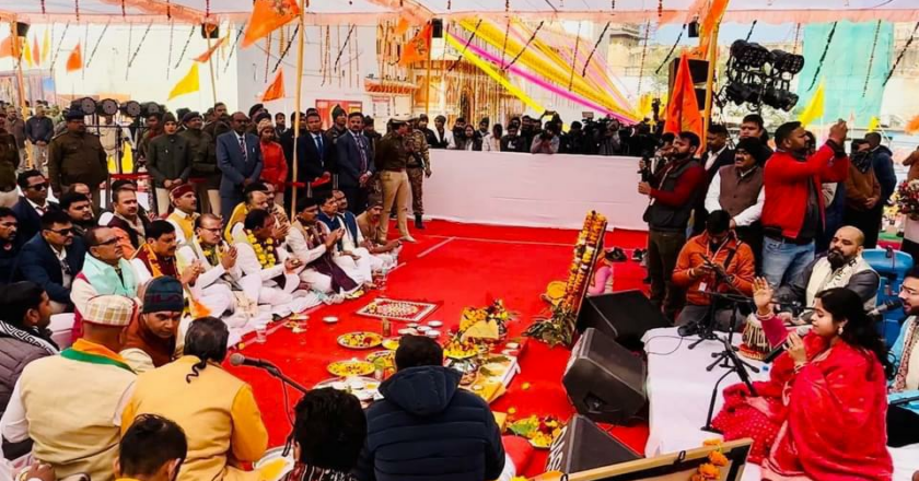 Sanskrit Singer Madhvi Madhukar’s “Madhuram Vrind” Band Performed in Ayodhya and Orchha During Consecration Ceremony Of Lord Ram.