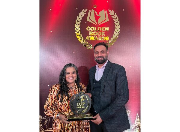 Author Rakhi Kapoor receives The Prestigious Golden Book Award 2024 for her twenty sixth book “Breaking Free Embracing me” 