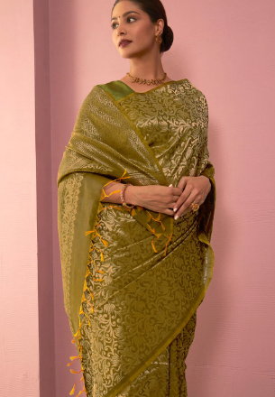 Handwoven Sarees – Keeping Traditions Alive in Style