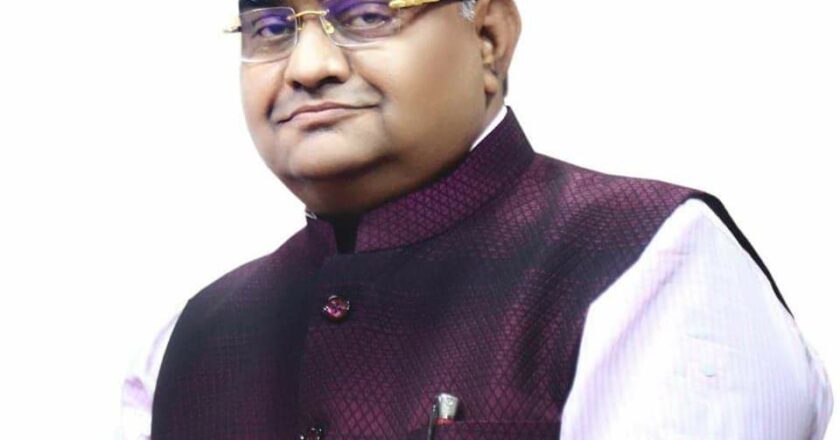 Dr. Vijay Kishor Bansal Enters World Book of Records for Social Service