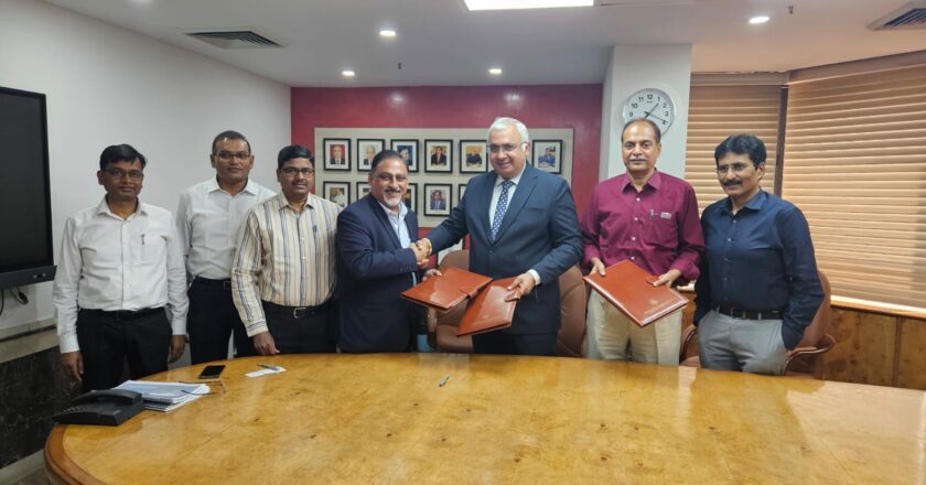 SkillsDA signs MoU with RRU and TCIL