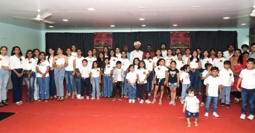 “Fashion Fiesta 2024: A Spectacular Event Presented by Arvind Entertainment and Pravin Lad in Malkapur City”