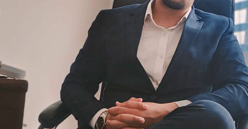 Breeze of Sophistication: PoshBox’s ‘Air Collection’ Sets a New Benchmark for India’s Lightest Formal Wear