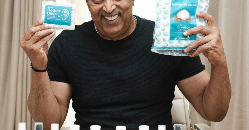 Bollywood Icon Vindu Dara Singh Invests in Abhay HealthTech Pvt. Ltd.