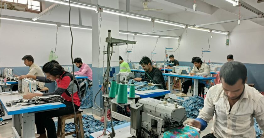 Srokam Exports: A Leader in Women’s Clothing Manufacturing