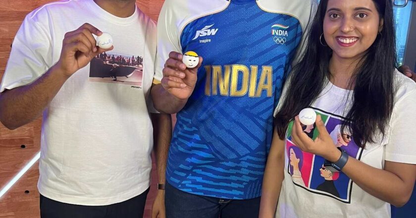 Paris 2024 Olympics flag bearer Sharath Kamal tries his hand at painting with Bihar’s first YouTuber, Artkala