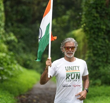 Milind Soman Concludes the 240-Kilometer Unity Run 3.0 at Naigaon – Vasai Virar Fort, Celebrating 78 Years of India’s Independence