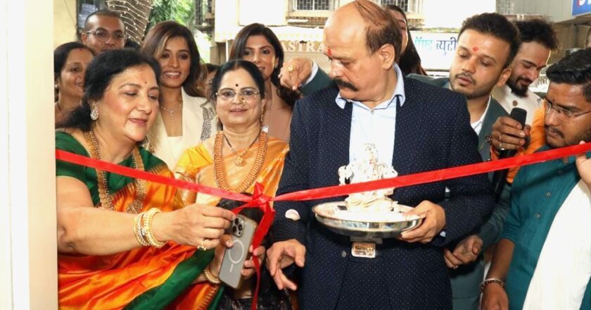 Shripad Shankar Nagarkar Jewellers Unveils Unique Designs with Grand Opening of First Showroom in Thane