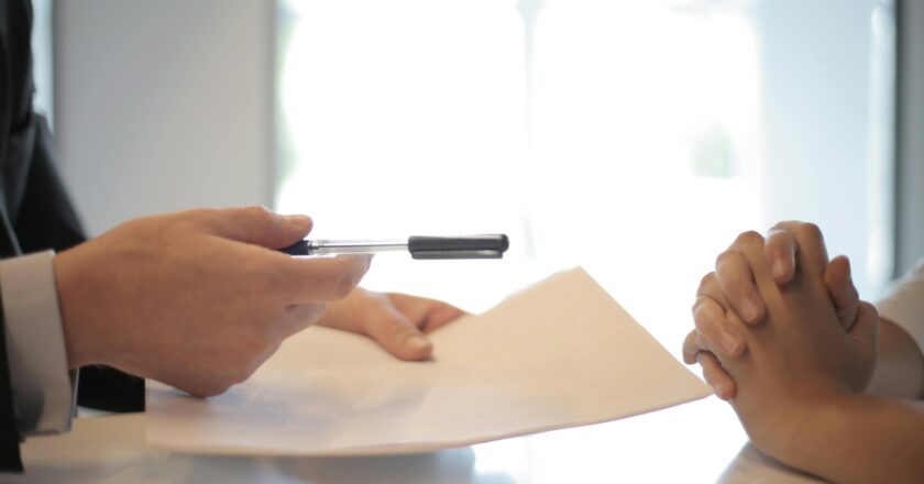 What Are the Benefits of Using Portfolio Management Services (PMS)?