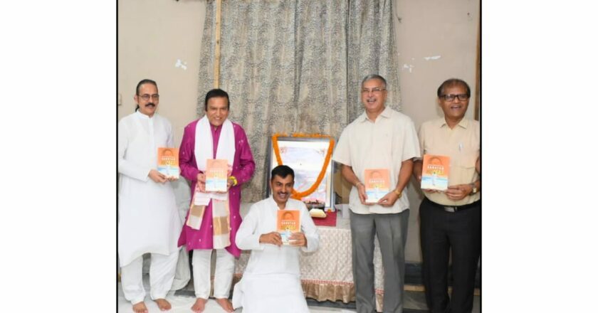 Dr. Dinesh Shahra Presents Sanatan Avatar at Guwahati’s Art of Living Center, Advocates Women’s Safety at Symposium