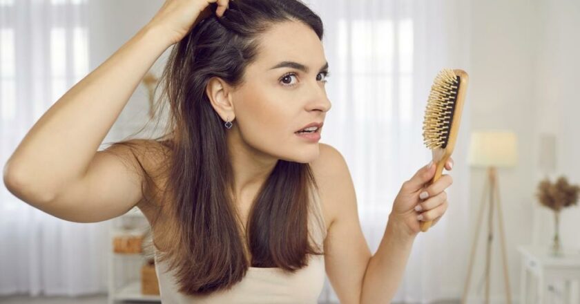 5 Reasons Your Hair Isn’t Growing And How to Fix It