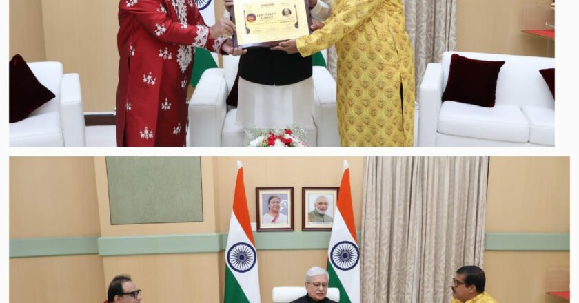 Hon’ble Governor of Telangana Shri Jishnu Dev Varma was felicitated by Abhijeeth Bhattacharjee and Pt. Prodyut Mukherjee at Hyderabad.