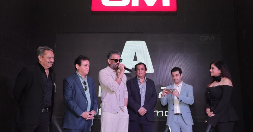 Suniel Shetty Graces GM Modular Stall at Acetech