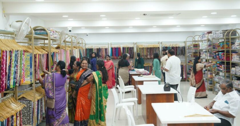 Remina Expresses Gratitude for Hyderabad’s Warm Welcome and Overwhelming Response to New Outlet