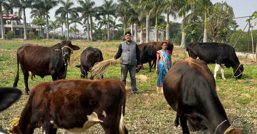 Prakash Group Empowers Rural Women by Distributing Cows Ranchi