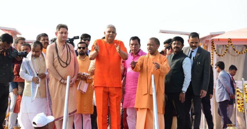 Vice President of India Takes a Holy Dip at Maha Kumbh 2025 with Shri Pundrik Goswami Ji Maharaj