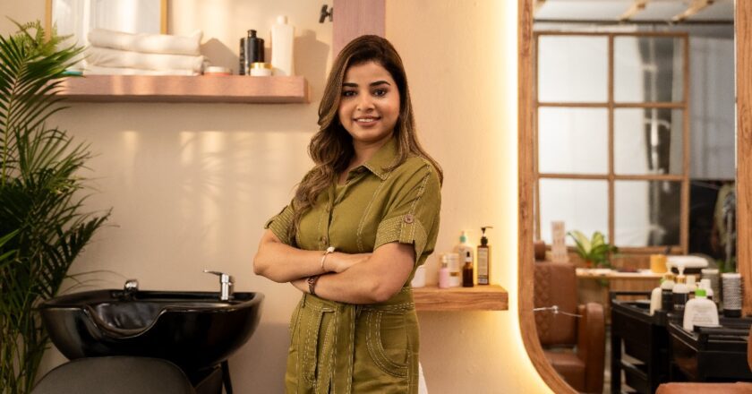 How MG Makeovers Redefined Beauty Services in Gurugram by Integrating Salon, Aesthetic, and Studio Experiences