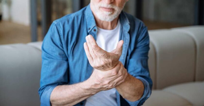 5 Top Doctors in India for Rheumatoid Arthritis