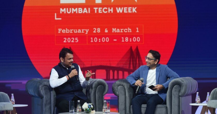 Maharashtra CM Devendra Fadnavis Outlines Maharashtra’s Tech-Driven Future at Mumbai Tech Week 2025