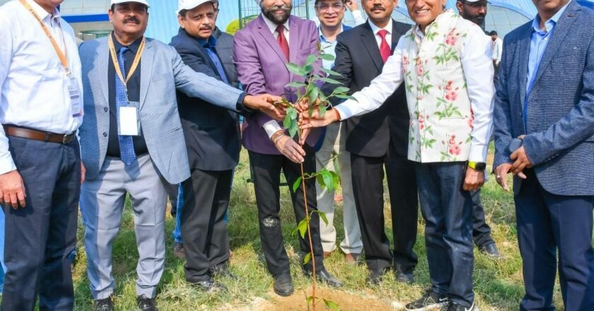 Dr. Dinesh Shahra Celebrates Green Gold Day at HBTU, Spreading the Message of Sustainability & Giving Back