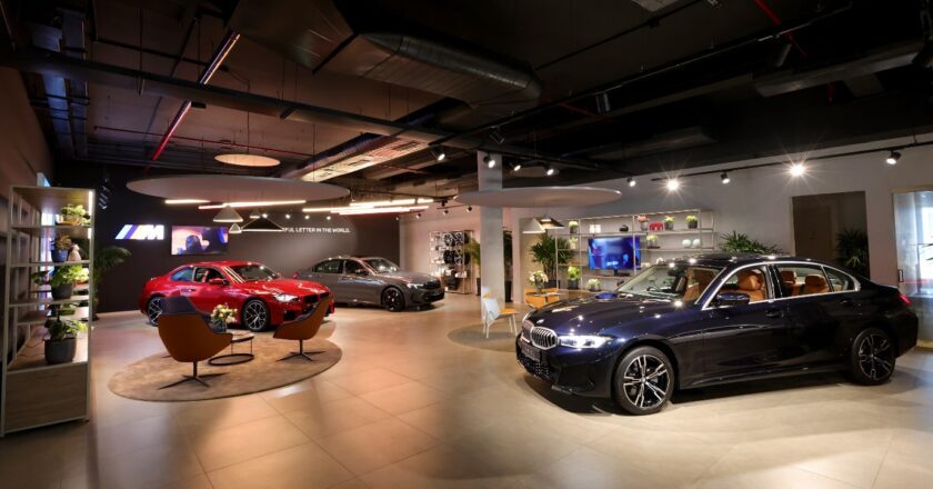 Transforming the Luxury Experience, BMW Group India expands Retail.NEXT in Delhi NCR.