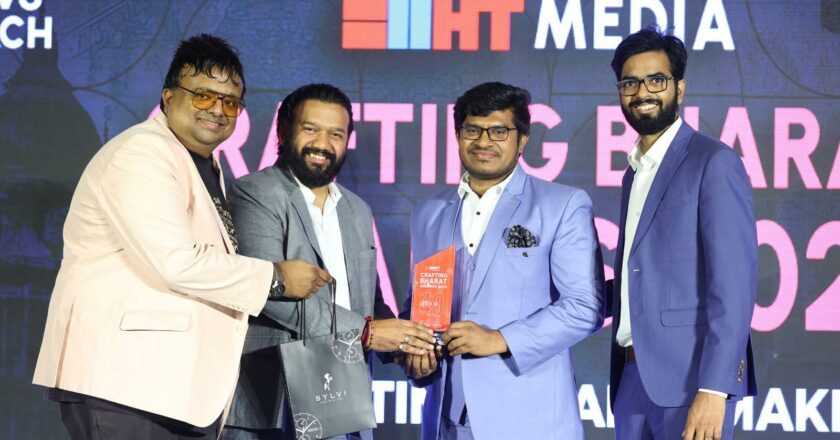 Anuj Tiwari Honored with Crafting Bharat Award in 40 Under 40 for Transforming AI/ML Education