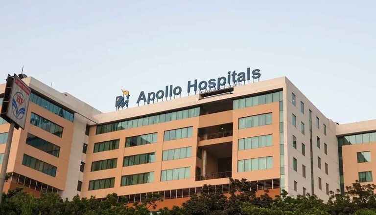 Apollo Hospitals Navi Mumbai Saves 24-Year-Old Woman and 55-Year-Old Man with lifesaving Cardiac intervention in Two High-Stakes Emergencies