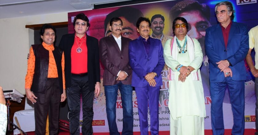 Renowned writer and poet Dipak Desai honored with ‘Legend Dada Saheb Phalke Award 2025’, presented his book to Udit Narayan