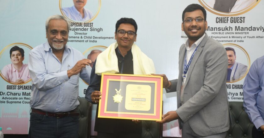 Renowned NEET Counselling Expert Anubhav Garg Felicitates Dr. B Srinivas with the Prestigious Dr. B. C. Roy Memorial Award at UDFCON-2025