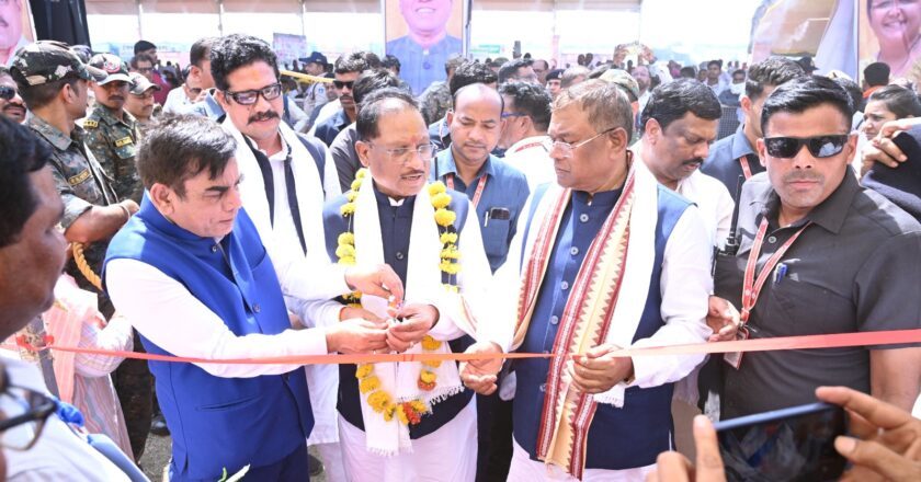 Free Medical Camp in M.P tribal district Mandla under the patronage of Faggan Singh Kulaste in the presence of Madhya Pradesh CM Dr. Mohan Yadav, Chhattisgarh CM Vishnu Dev Sai