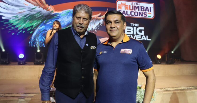 Mr Kapil Dev and Mr Ameet Gadhoke launch the jersey of SoBo Mumbai Falcons for the T20 Mumbai League 2025.