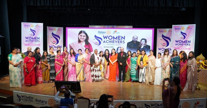 Honourable former MP Mrs Menaka Gandhi  graces Rotary International District 3262 Women Achievers Award function organised in Bhubaneswar, Odisha