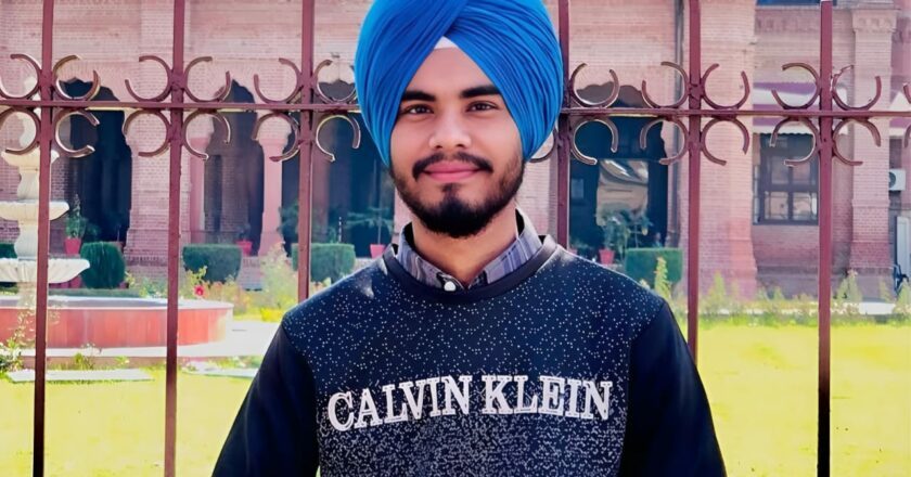 A budding star, Arsh Gill (Arshdeep Singh), is from Amritsar