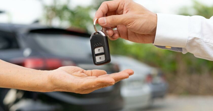 How a Car Loan EMI Calculator Helps You Budget Wisely