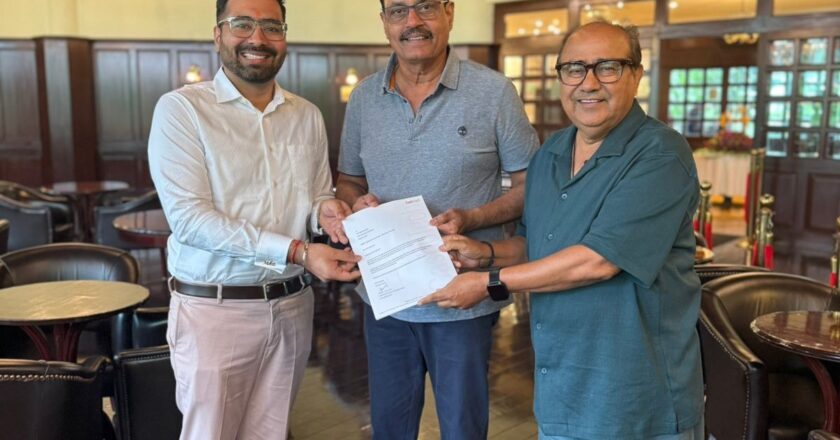 CashnTech Backs Young Cricketer Ayush Shinde in Partnership with Cricket Legend Dilip Vengsarkar