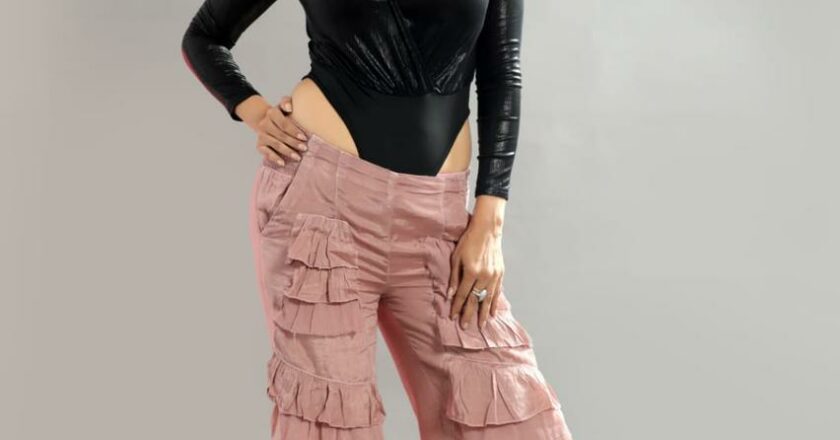 Actress & Celebrity Yoga Therapist Shilpi Chugh Joins Hands with Director Vipin Agnihotri for Her Big Bollywood Debut
