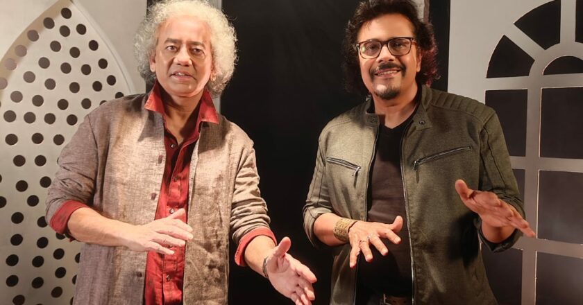 Bickram Ghosh & Taufiq Qureshi’s Dum is a Masterstroke of A Cappella and Body Percussion with stunning arrangements .