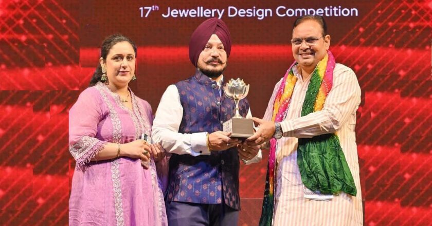 Bhalla’s Unmatched Craftsmanship Shines at JAS-25, Bags Jewellery Eminence Award