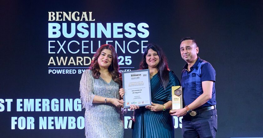 MOM Care Founder Mrs. Nidhi Goyal Honoured with the Bengal Business Excellence Award 2025 for Best Emerging E-Commerce Brand for Newborn Baby & Kids