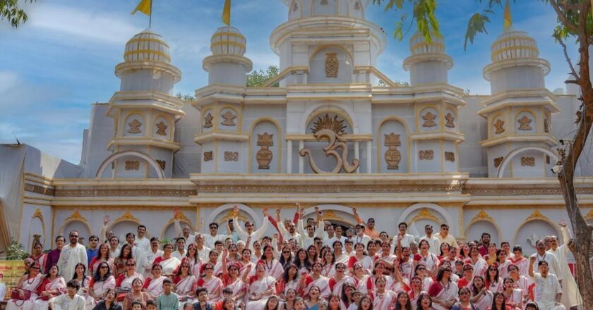 Balaka Durgotsav 2025 brings “Europe in Noida” with grandeur, artistry, and cultural inclusivity