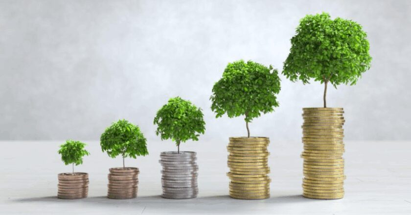 Balanced returns: why hybrid mutual funds are in demand