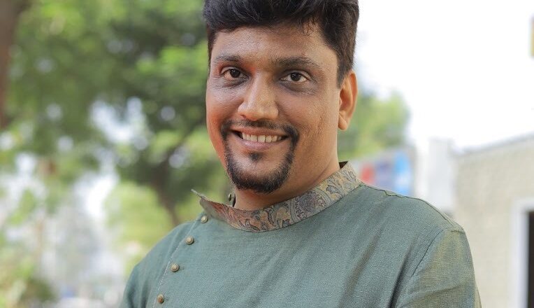 Ashish Somani – Best Astrologer in Ahmedabad, Vastu Consultant & Chartered Accountant