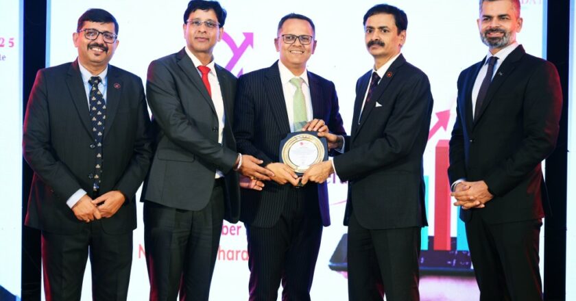 Axis Max Life Insurance Partners with India Post Payments Bank to Drive Life Insurance Penetration In Tier 3, Tier 4 and Rural Markets