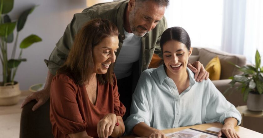 Best ₹1 Crore Term Insurance Plans in India: Features, Premiums & Benefits